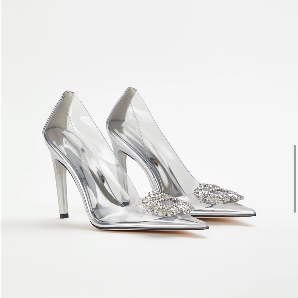 Good America. CINDER-F*CKING-RELLA PUMP